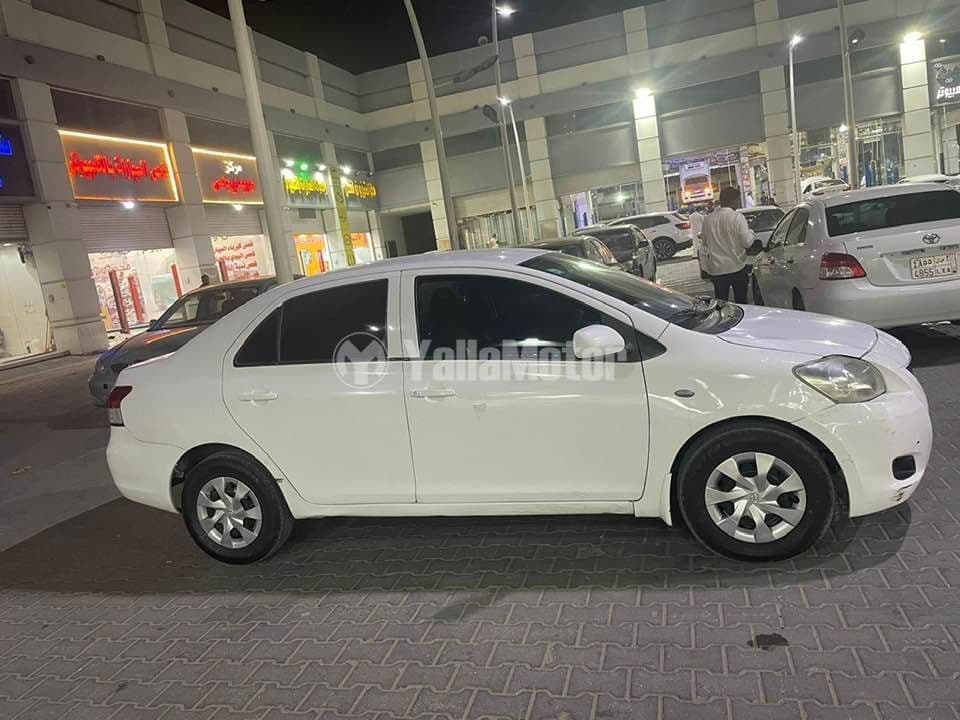 Used Toyota Yaris 2012