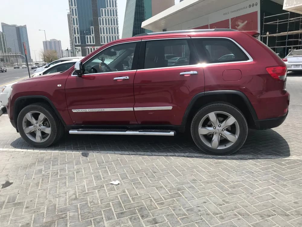 Used Jeep Grand Cherokee 5.7L Overland 2012