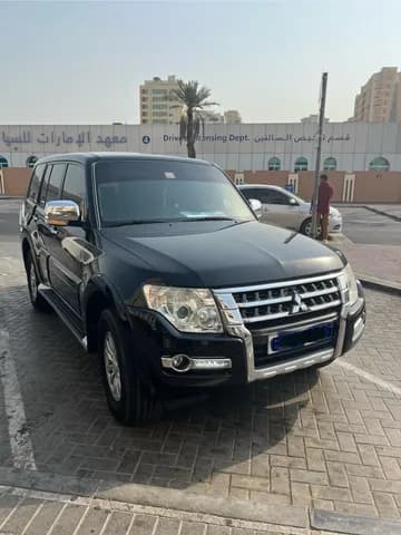 Used Mitsubishi Pajero 3.5L GLS 5 Door 2015 Used Mitsubishi Pajero 3.5L GLS 5 Door 2015 for sale