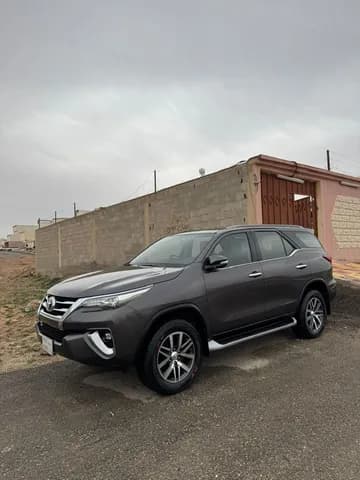 Used Toyota Fortuner 2017