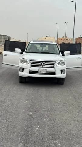 Used Lexus LX 570 2013