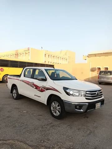 Used Toyota Hilux 2016