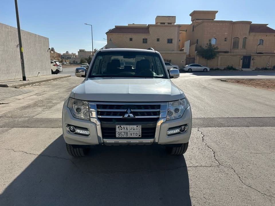 Used Mitsubishi Pajero 2018