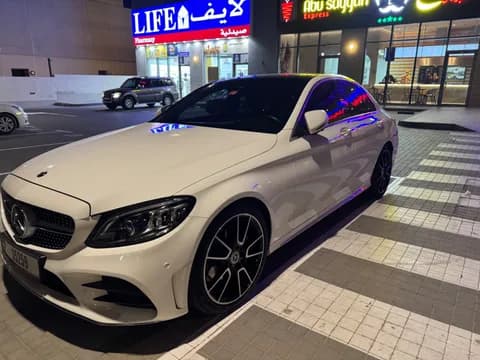 مرسيدس بنز الفئة سي C 200 2019 مستعملة مرسيدس بنز الفئة سي C 200 2019 مستعملة used_cars.forSale