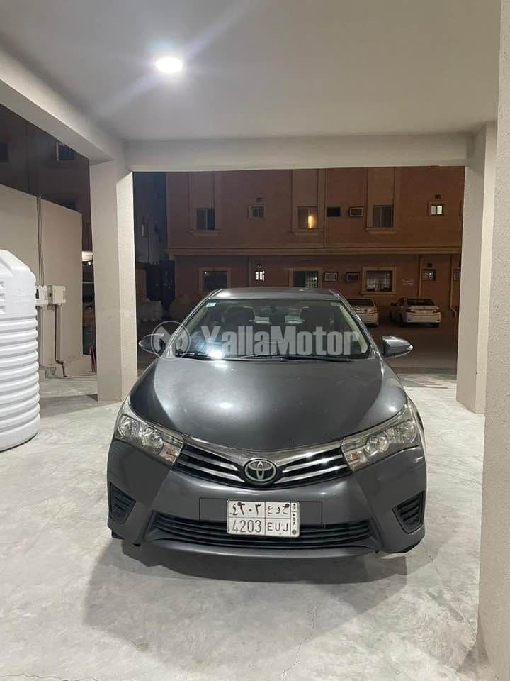 Used Toyota Corolla 2016