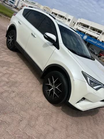 Used Toyota Rav4 2.0L LE 2WD 2018 Used Toyota Rav4 2.0L LE 2WD 2018 for sale