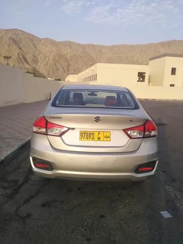 سوزوكي سياز 1.4L Standard 2015 مستعملة سوزوكي سياز 1.4L Standard 2015 مستعملة used_cars.forSale
