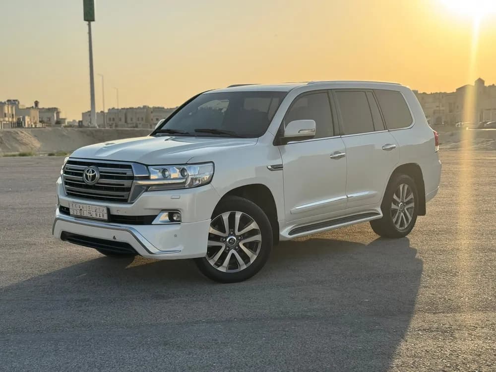 Used Toyota Land Cruiser 4.6L GXR 2016 Used Toyota Land Cruiser 4.6L GXR 2016 used_cars.forSale