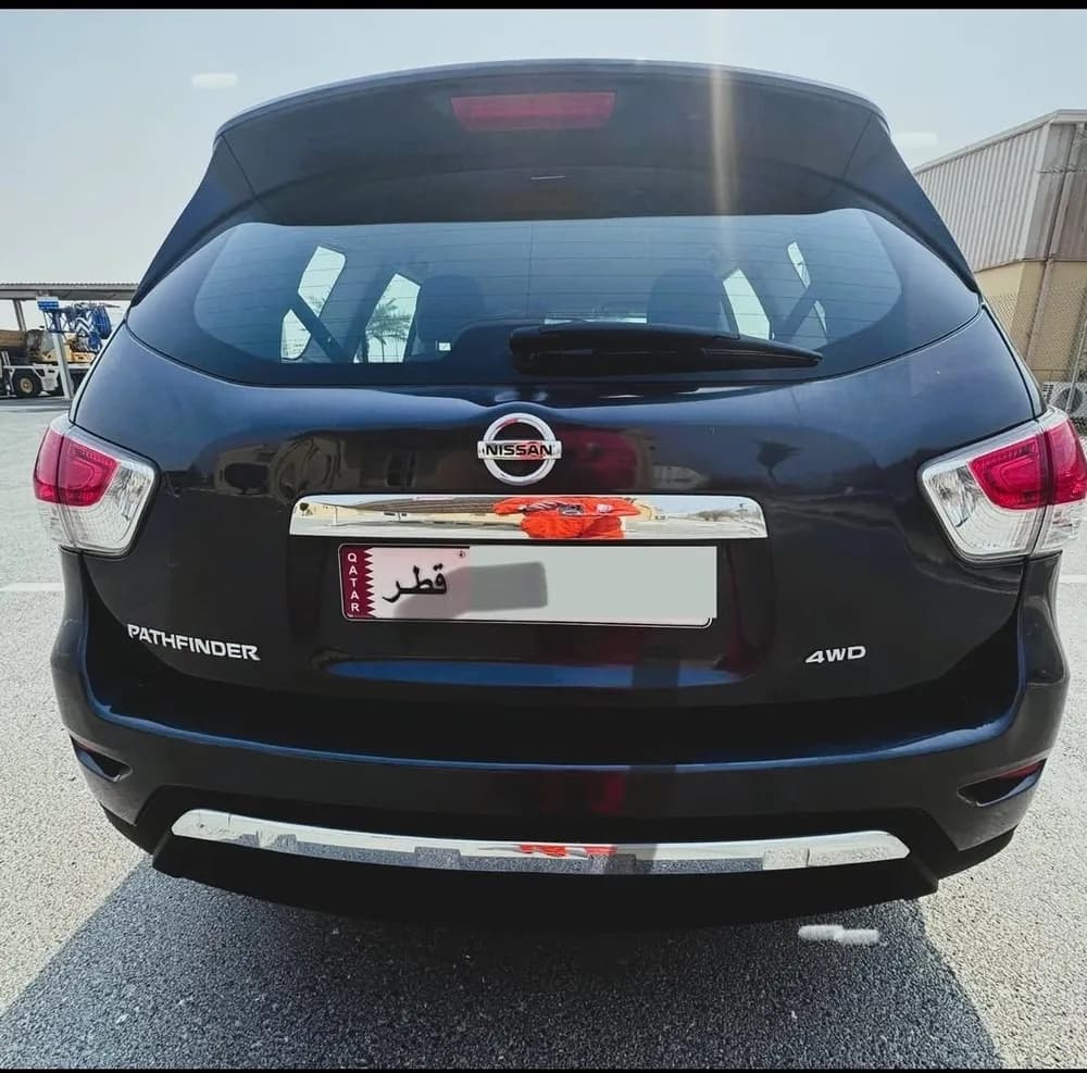 Used Nissan Pathfinder 3.5L S 4WD 2014