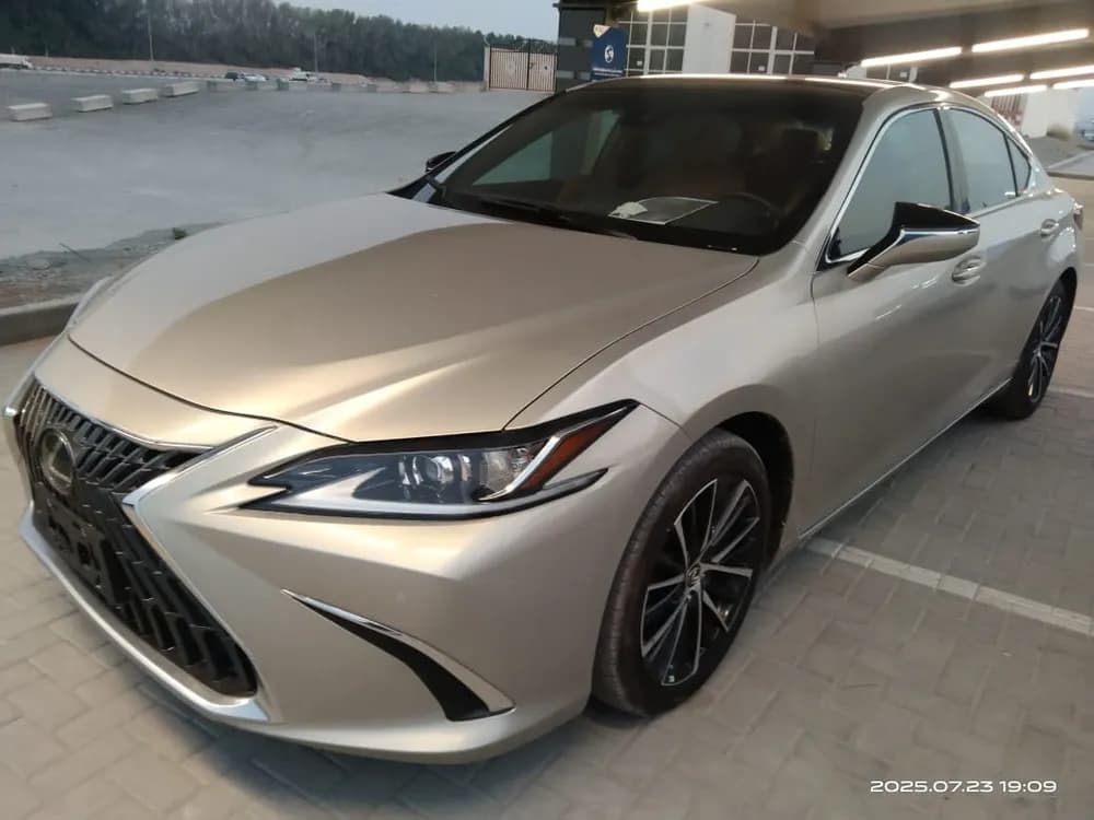 Used Lexus ES 350 4 door 3.5L 2023