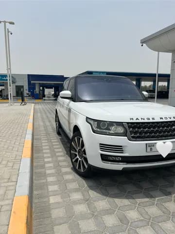 لاند روفر رينج روفر Vogue SE Supercharged 2017 مستعملة لاند روفر رينج روفر Vogue SE Supercharged 2017 مستعملة used_cars.forSale