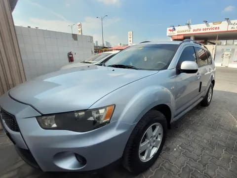 Used Mitsubishi Outlander 2.4L 2011 Used Mitsubishi Outlander 2.4L 2011 used_cars.forSale