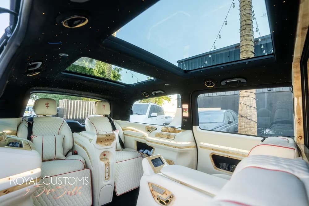 New Mercedes-Benz V Class Avantgarde 2026 New Mercedes-Benz V Class Avantgarde 2026 used_cars.forSale