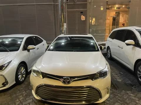 Used Toyota Avalon 3.5L SE plus 2017 Used Toyota Avalon 3.5L SE plus 2017 for sale