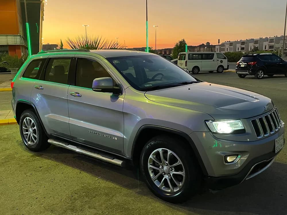 Used Jeep Grand Cherokee Limited 2014 Used Jeep Grand Cherokee Limited 2014 used_cars.forSale