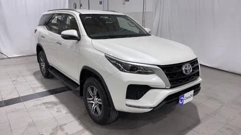 تويوتا فورتشنر 2022 مستعملة تويوتا فورتشنر 2022 مستعملة used_cars.forSale