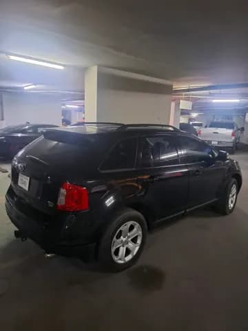 فورد إيدج 3.5L SEL 2013 مستعملة فورد إيدج 3.5L SEL 2013 مستعملة للبيع