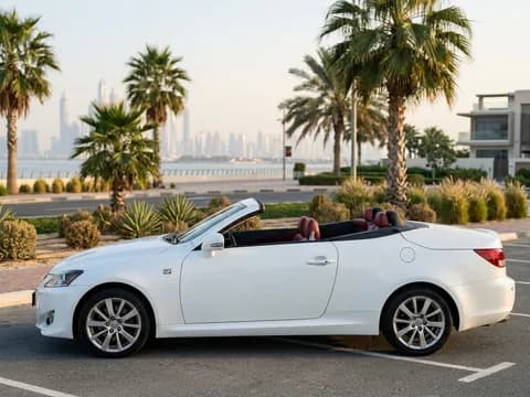 لكزس آي أس 300سي 2 door 3.0L 2014 مستعملة لكزس آي أس 300سي 2 door 3.0L 2014 مستعملة للبيع