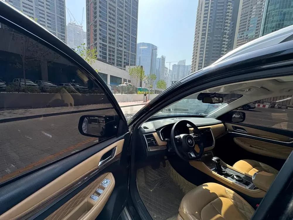 إم جي RX8 LUXURY 2023 مستعملة