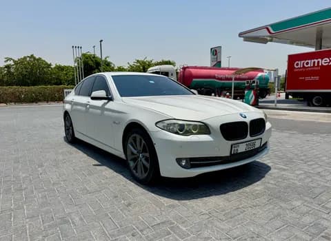 بي إم دبليو الفئة الخامسة - سيدان 535i 2012 مستعملة بي إم دبليو الفئة الخامسة - سيدان 535i 2012 مستعملة للبيع