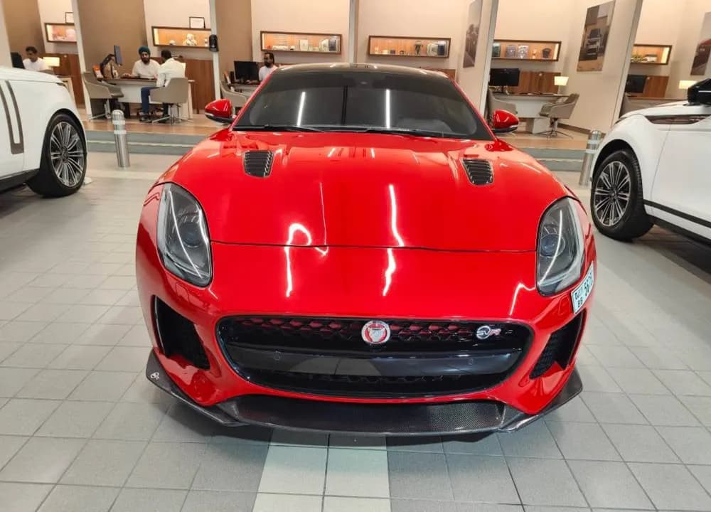 جاكوار أف-تايب كوبيه 5.0L SVR 2017 مستعملة