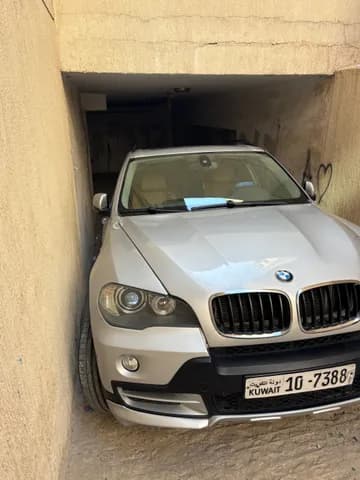 بي إم دبليو اكس5 xDrive50i 2010 مستعملة بي إم دبليو اكس5 xDrive50i 2010 مستعملة للبيع