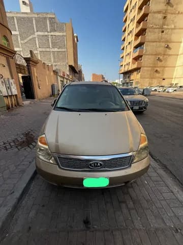 كيا كارنفال 3.3 EX 2011 مستعملة