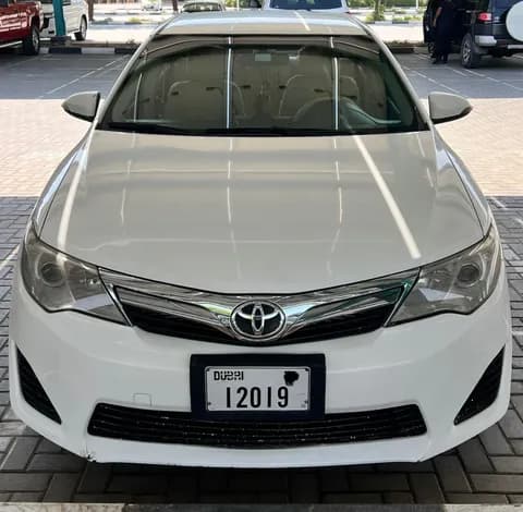 تويوتا كامري 4 Door 2.5L 2014 مستعملة تويوتا كامري 4 Door 2.5L 2014 مستعملة للبيع