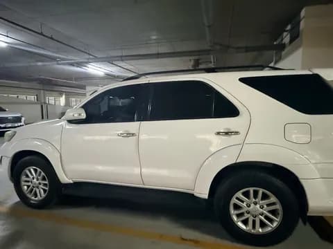 تويوتا فورتشنر 4.0L TRD Sportivo 2014 مستعملة تويوتا فورتشنر 4.0L TRD Sportivo 2014 مستعملة للبيع