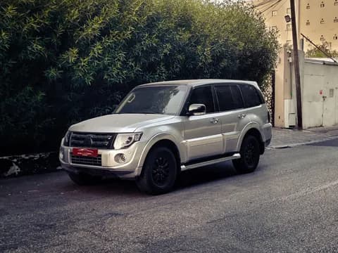 Used Mitsubishi Pajero 3.5L 5 Door 2014 Used Mitsubishi Pajero 3.5L 5 Door 2014 for sale