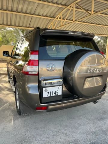 تويوتا لاند كروز برادو 5 Door 4.0L (Automatic) 2015 مستعملة تويوتا لاند كروز برادو 5 Door 4.0L (Automatic) 2015 مستعملة للبيع
