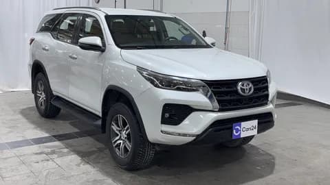 تويوتا فورتشنر 2023 مستعملة تويوتا فورتشنر 2023 مستعملة used_cars.forSale