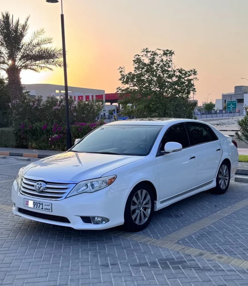 Used Toyota Avalon 3.5L V6 Limited 2012