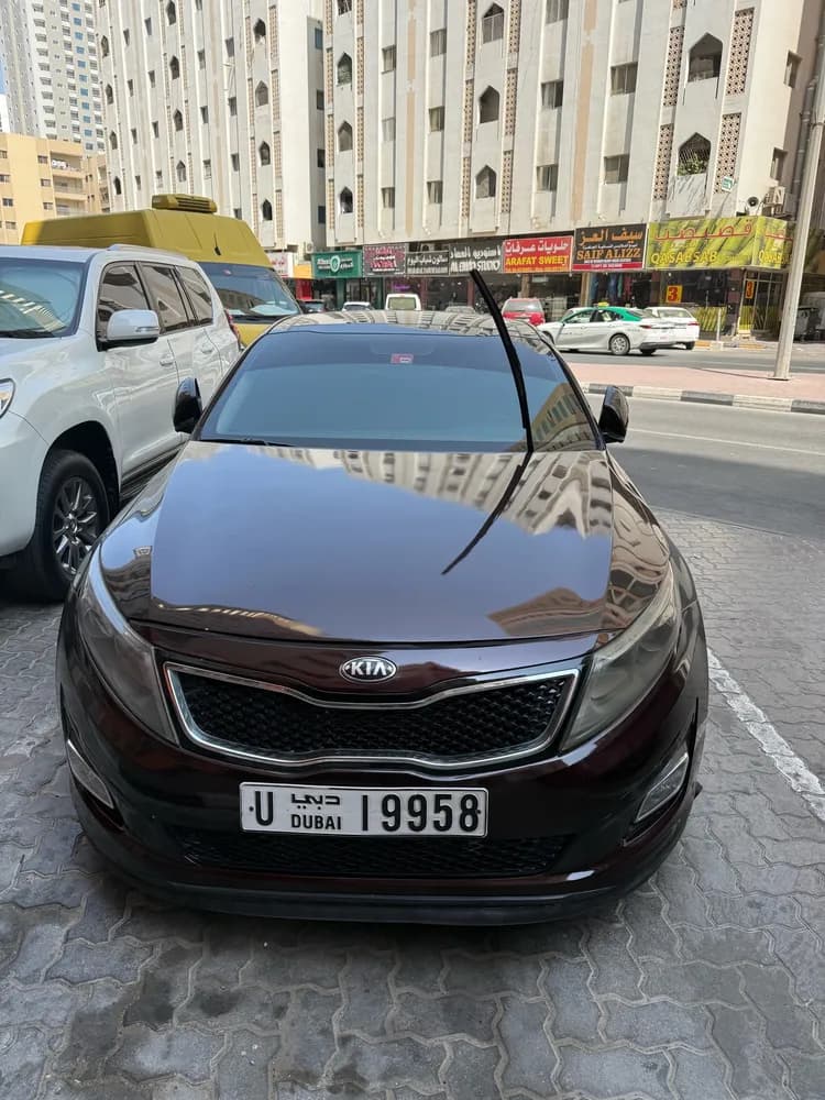 كيا أوبتيما 2.4L Base 2015 مستعملة