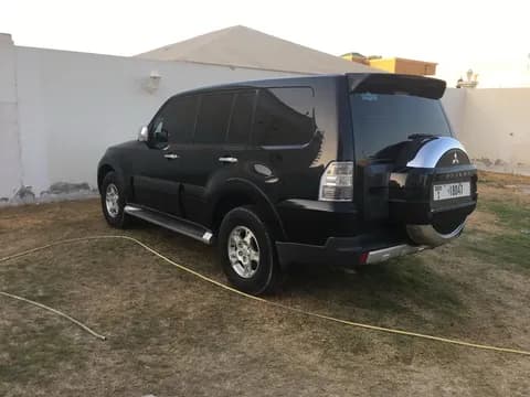 ميتسوبيشي باجيرو 3.5L 5 Door Basic 2009 مستعملة ميتسوبيشي باجيرو 3.5L 5 Door Basic 2009 مستعملة used_cars.forSale