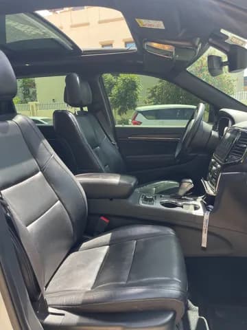 جيب جراند شيروكي لمتيد 2019 مستعملة جيب جراند شيروكي لمتيد 2019 مستعملة used_cars.forSale