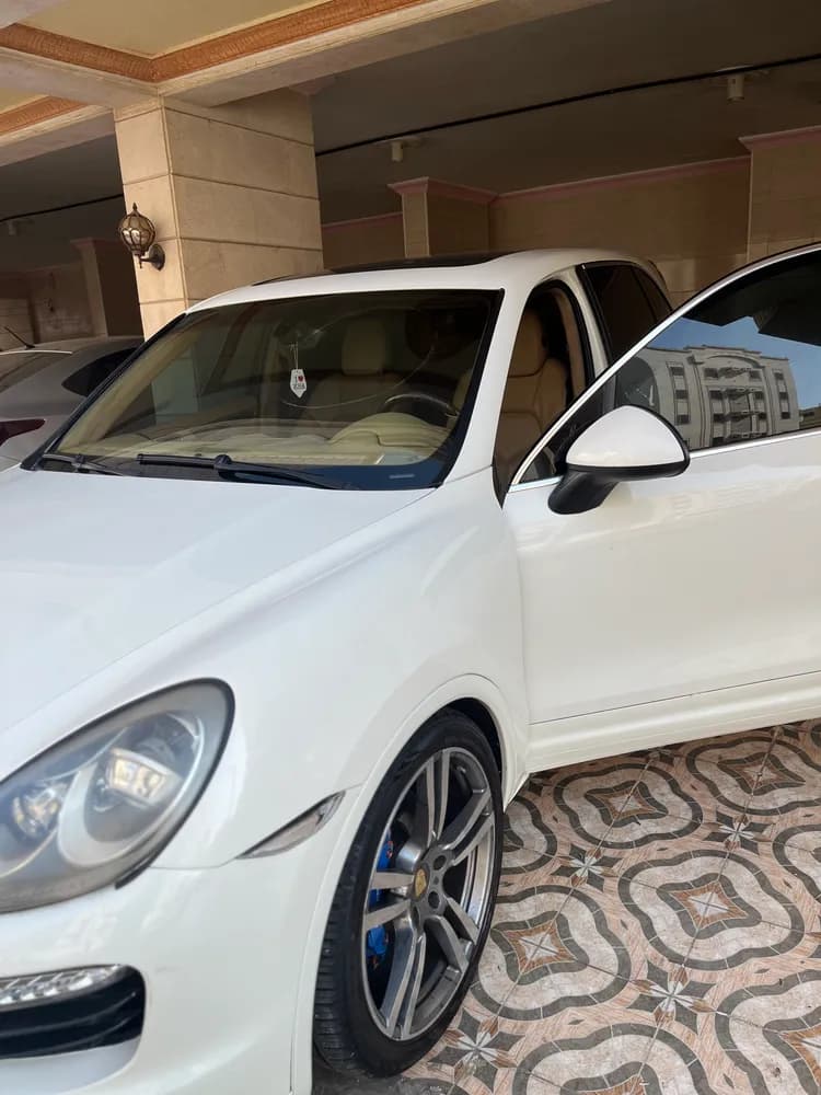 Used Porsche Cayenne S 2012 Used Porsche Cayenne S 2012 used_cars.forSale