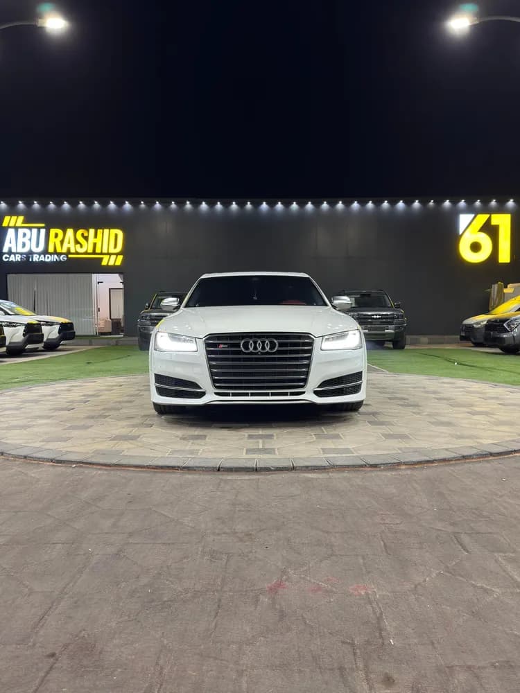 Used Audi S8 4.0L (520 HP) 2015