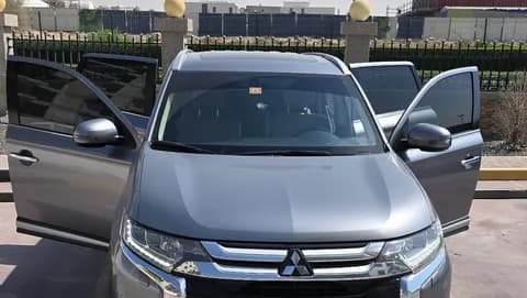 Used Mitsubishi Outlander 2.4L GLX Full Option (7-Seater) 2016 Used Mitsubishi Outlander 2.4L GLX Full Option (7-Seater) 2016 for sale
