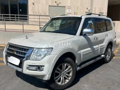 Used Mitsubishi Pajero 3.0L GLS 5 Door Signature Edition 2017 Used Mitsubishi Pajero 3.0L GLS 5 Door Signature Edition 2017 used_cars.forSale