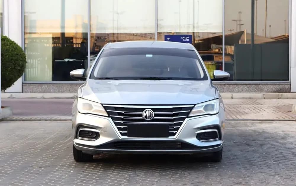 إم جي 5 1-5l-lux 2021 مستعملة