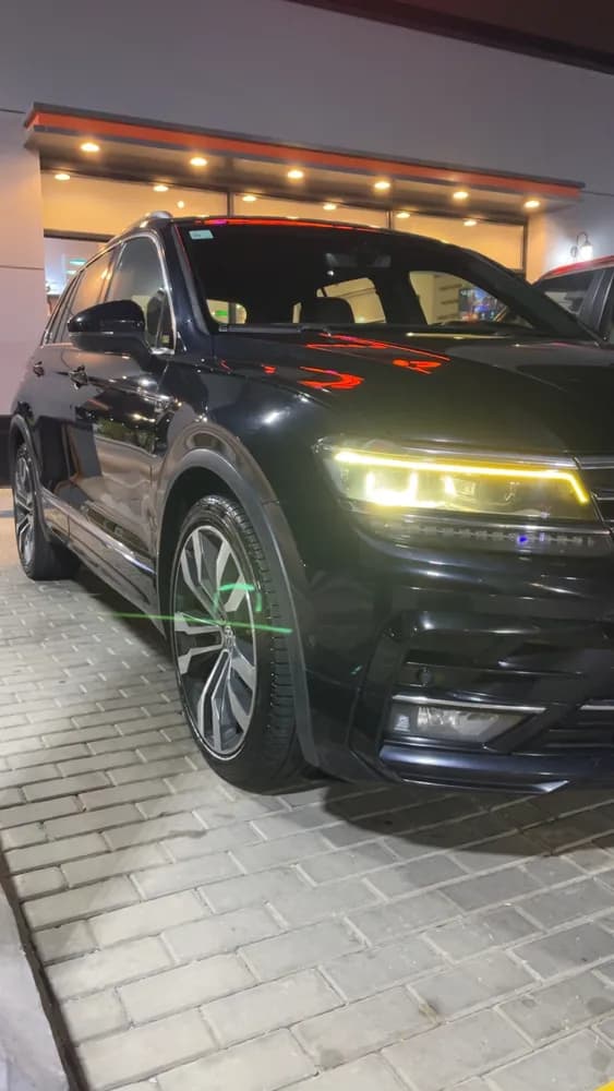 Used Volkswagen Tiguan 2.0L R-Line 2018 Used Volkswagen Tiguan 2.0L R-Line 2018 used_cars.forSale