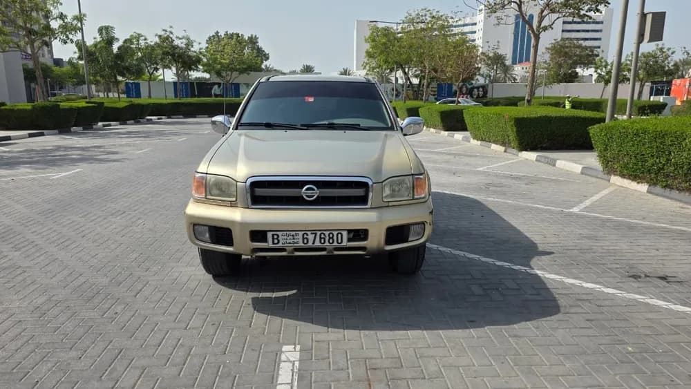 Used Nissan Pathfinder XE 2005