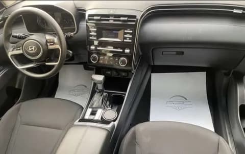 هيونداي توسان 2.0L AWD 2023 مستعملة هيونداي توسان 2.0L AWD 2023 مستعملة للبيع