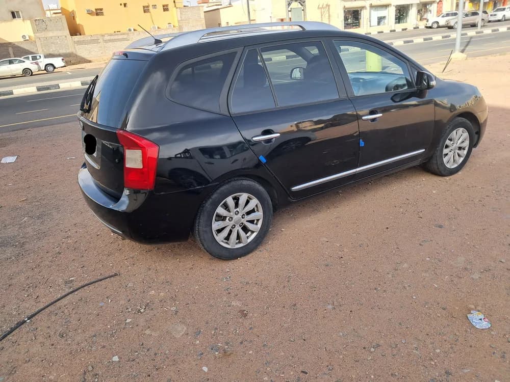 Used Kia Carens 1.6 EX 2012