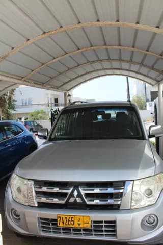 ميتسوبيشي باجيرو 3.5L 5 Door Full 2014 مستعملة ميتسوبيشي باجيرو 3.5L 5 Door Full 2014 مستعملة للبيع