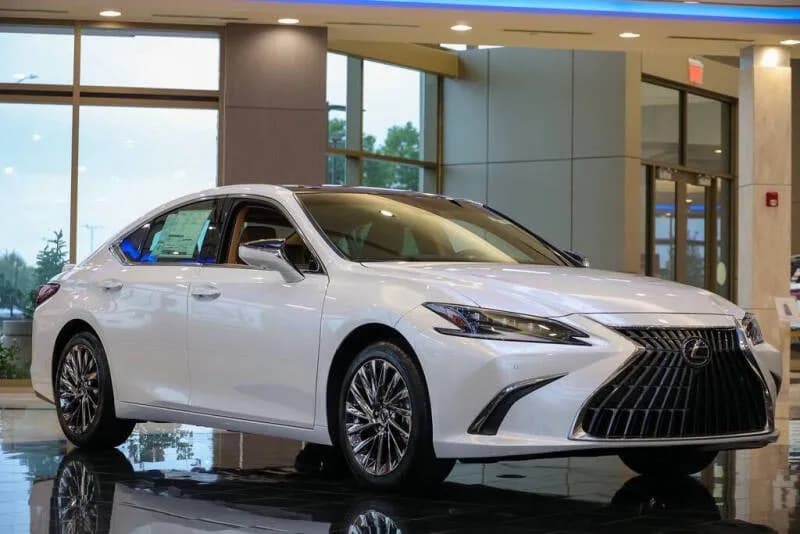 Used Lexus ES 350 4 door 3.5L 2023
