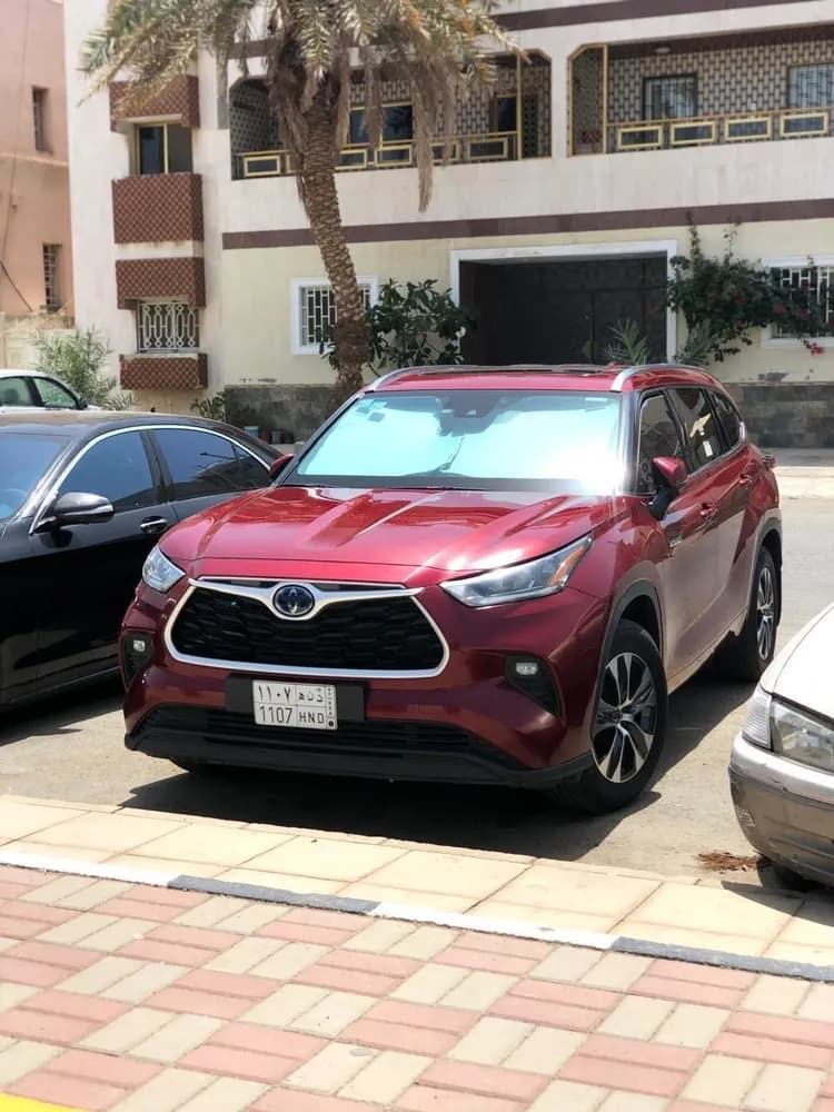 Used Toyota Highlander 2.5L Hybrid GLE (AWD) 2020