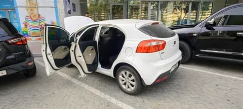 كيا ريو 4 Door Sedan 1.4L 2013 مستعملة كيا ريو 4 Door Sedan 1.4L 2013 مستعملة used_cars.forSale