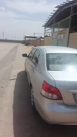 Used Toyota Yaris 2010